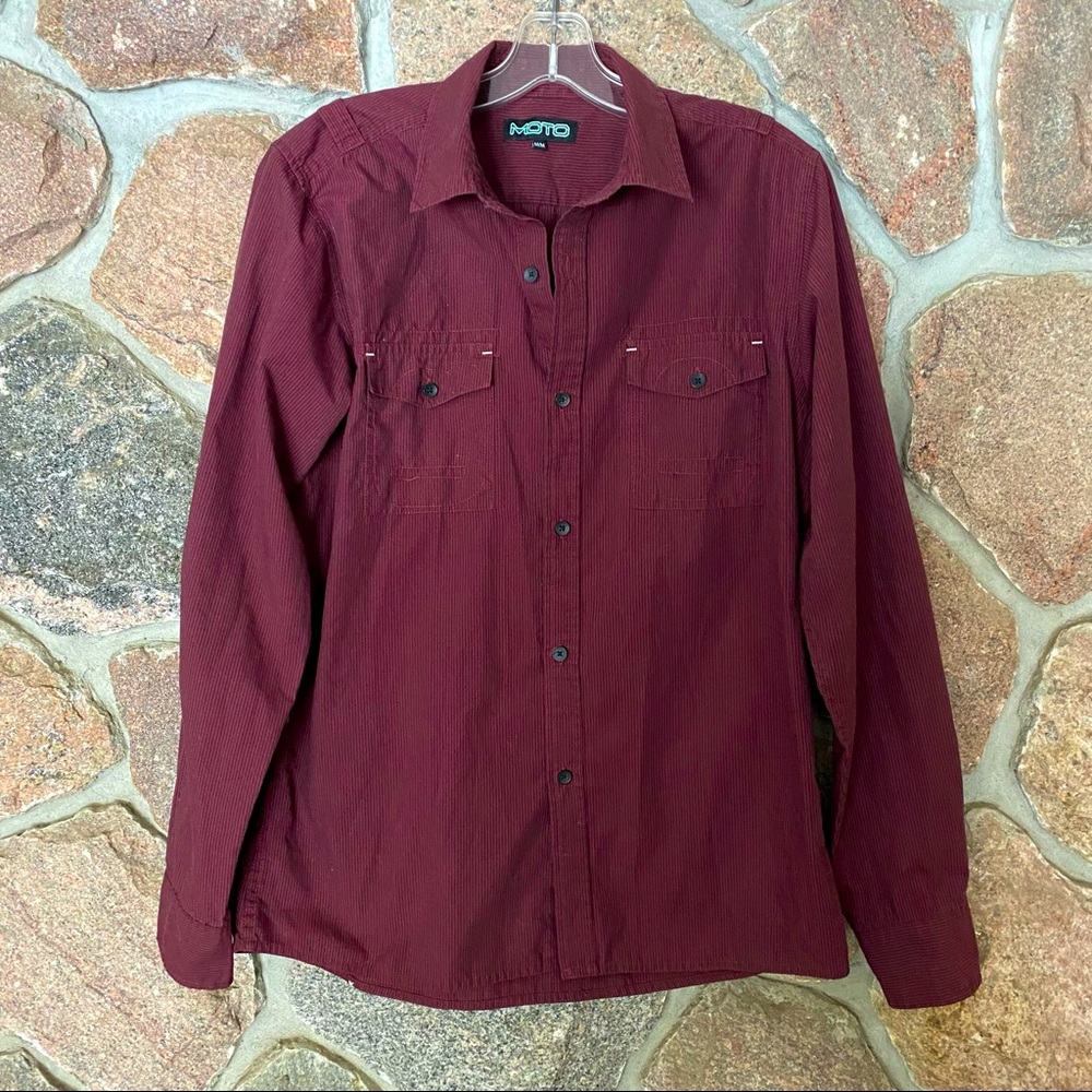 Moto brand medium Mens shirt